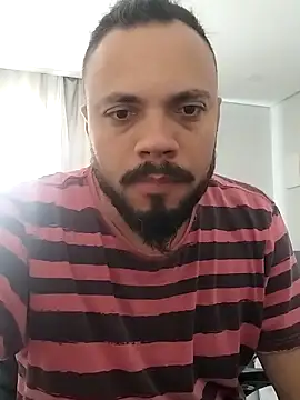 Snapshot of morenindarola chatting on November 2025 01:33:02 PM morenindarola online show from November 2025 01:33:02 PM