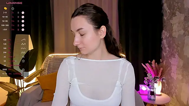 annacooleman online show from November 2025 07:01:01 AM