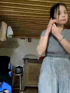 Tinease online show from March 2025 04:52:02 AM