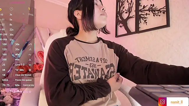 Punkys  online show from March 2026 12:18:01 AM