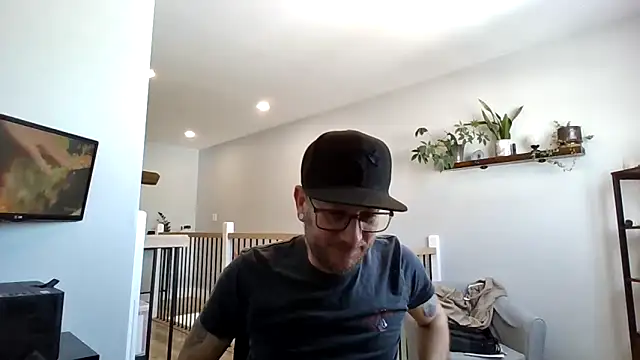 Bigdicktrav902 online show from February 2025 04:33:01 PM