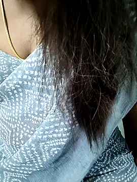 Snapshot of tamil_subha69 chatting on November 2025 09:47:01 PM tamil subha69 online show from November 2025 09:47:01 PM