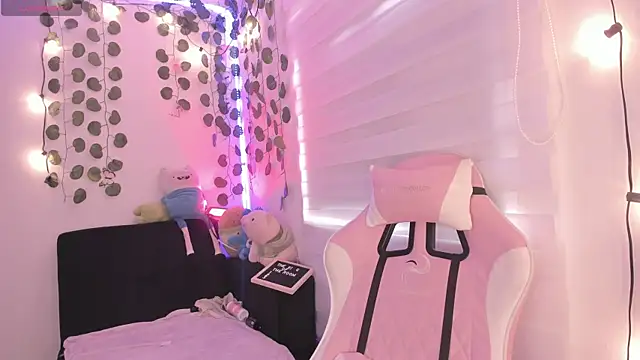 moonliiiight1 online show from February 2025 09:15:02 PM