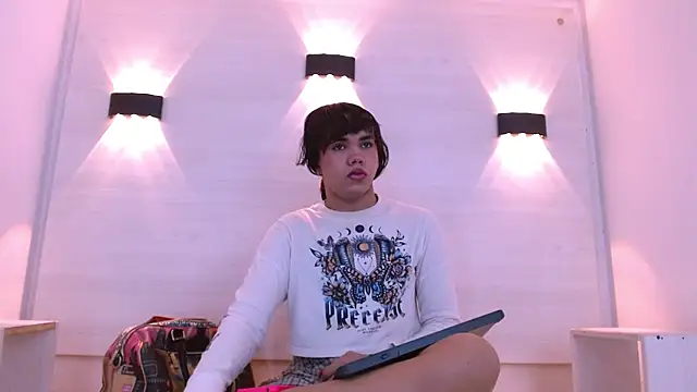 Snapshot of AndreaGil_ chatting on January 2026 08:40:02 PM AndreaGil online show from January 2026 08:40:02 PM