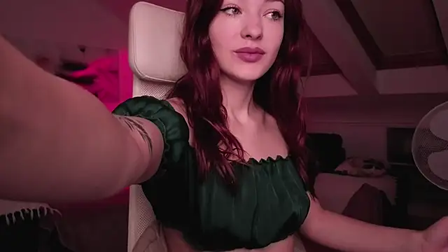 MiaRouge online show from October 2025 02:23:02 AM