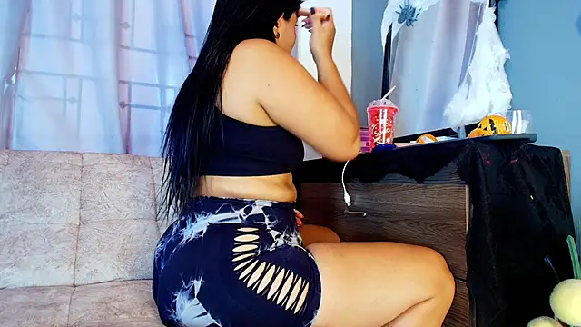 jade brunnette online show from October 2025 08:02:02 PM