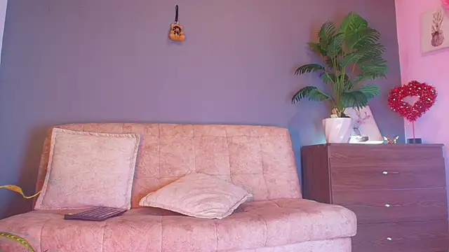 jade brunnette online show from April 2026 08:12:02 PM