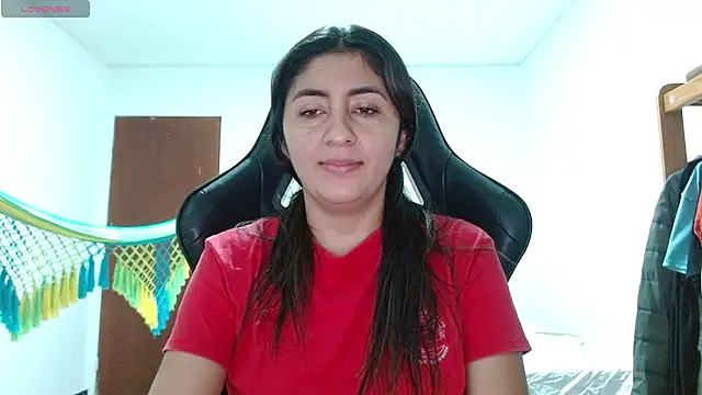 Snapshot of danna_peterson1 chatting on July 2026 07:51:01 PM danna peterson1 online show from July 2026 07:51:01 PM
