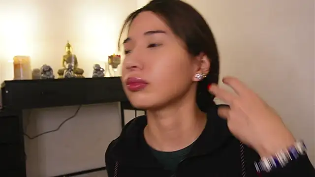 Snapshot of AlessiaVix chatting on March 2025 04:11:02 PM AlessiaVix online show from March 2025 04:11:02 PM