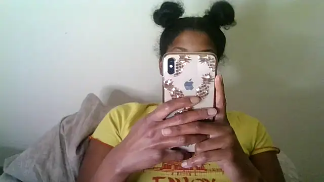 Snapshot of CaramelGoddessxoxo chatting on August 2026 02:08:01 PM CaramelGoddessxoxo online show from August 2026 02:08:01 PM