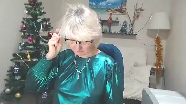 FleurMays online show from January 2025 09:10:02 AM