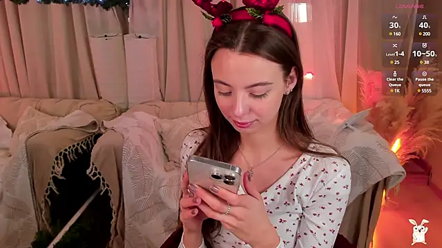 Snapshot of Goldy_Grace_ chatting on December 2024 06:46:02 AM Goldy Grace  online show from December 2024 06:46:02 AM