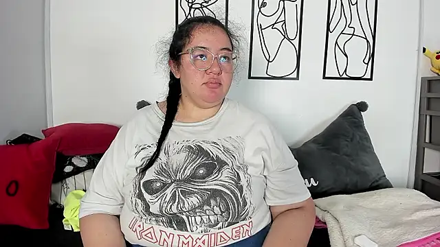 RubyPirsso18 online show from February 2026 07:00:02 PM