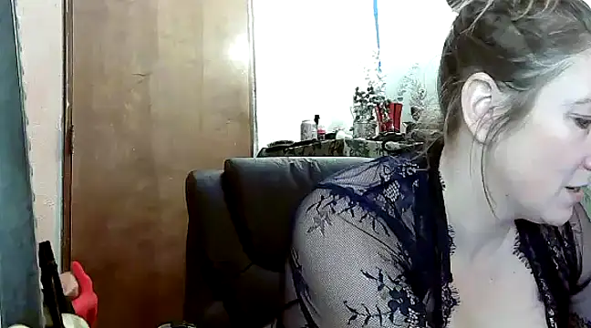 Snapshot of lilyhornyhousewife chatting on December 2024 04:55:02 AM lilyhornyhousewife online show from December 2024 04:55:02 AM