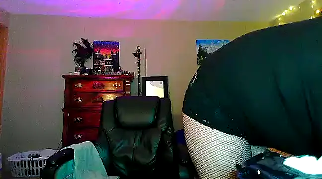 Snapshot of lilyhornyhousewife chatting on March 2025 05:07:02 AM lilyhornyhousewife online show from March 2025 05:07:02 AM