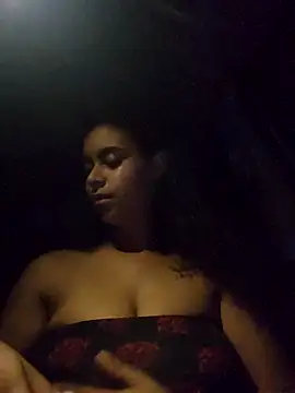 cinnaminnie online show from March 2025 01:01:01 AM