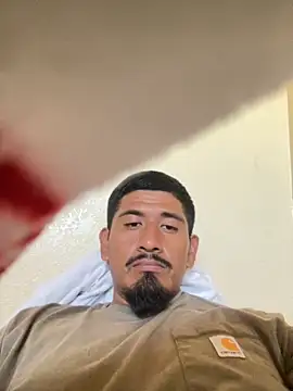 twohightwonut805 online show from October 2025 04:39:01 PM