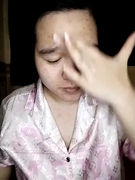 Thomgdee online show from March 2025 01:40:02 PM