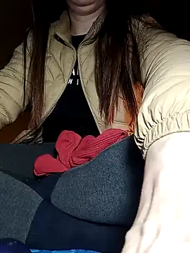 JasminePham online show from December 2024 09:22:02 PM