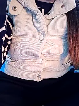 JasminePham online show from February 2025 01:21:02 AM