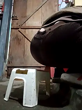 JasminePham online show from February 2025 01:08:01 AM