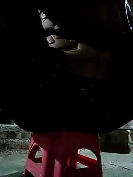 JasminePham online show from March 2025 11:47:02 PM