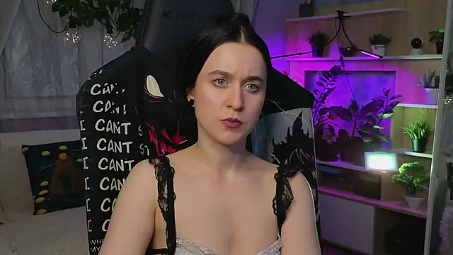 KiraLiLime online show from March 2025 10:17:01 PM