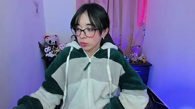 Snapshot of indra_cam chatting on January 2025 08:57:02 AM indra cam online show from January 2025 08:57:02 AM