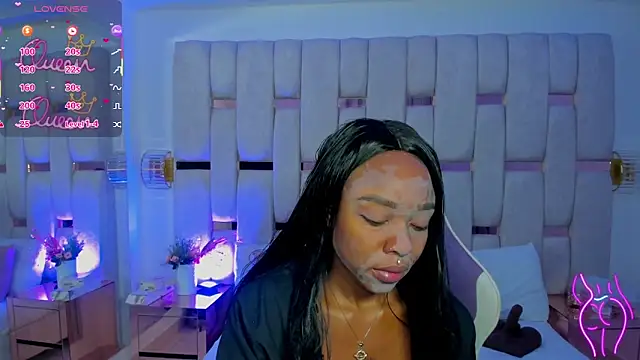 mia schwarz online show from February 2026 11:37:01 AM