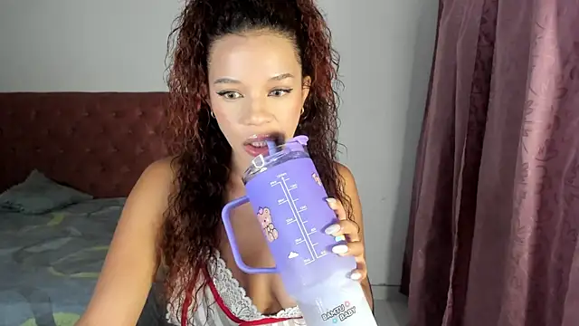 Snapshot of ateneawilliams chatting on October 2025 06:16:02 AM ateneawilliams online show from October 2025 06:16:02 AM