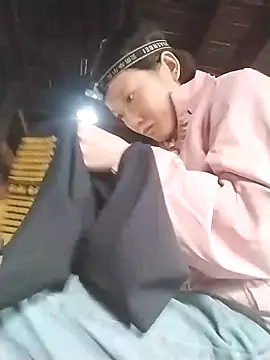 Snapshot of lytamye chatting on January 2025 04:17:02 AM lytamye online show from January 2025 04:17:02 AM