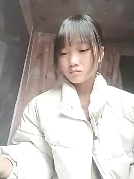 Snapshot of lytamye chatting on March 2025 03:17:01 AM lytamye online show from March 2025 03:17:01 AM