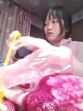 Snapshot of lytamye chatting on March 2025 01:56:01 AM lytamye online show from March 2025 01:56:01 AM