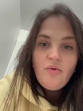 Snapshot of Quinnrose0420 chatting on January 2025 11:40:01 PM Quinnrose0420 online show from January 2025 11:40:01 PM