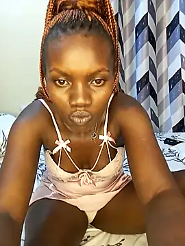 Snapshot of Slimthick900 chatting on February 2025 02:28:01 AM Slimthick900 online show from February 2025 02:28:01 AM