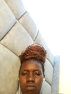 Snapshot of Slimthick900 chatting on February 2025 08:28:02 AM Slimthick900 online show from February 2025 08:28:02 AM