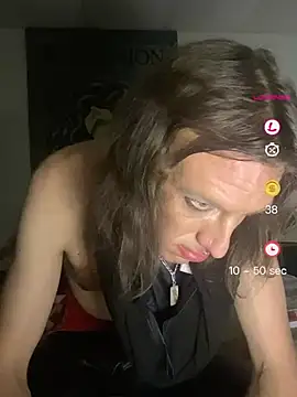 kikiwonderbar online show from April 2026 03:26:01 AM