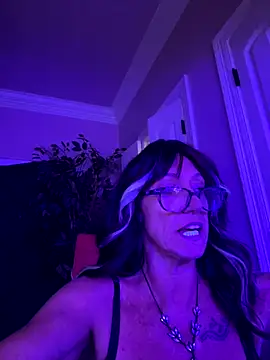 Snapshot of karrmmaa chatting on November 2025 02:28:02 AM karrmmaa online show from November 2025 02:28:02 AM