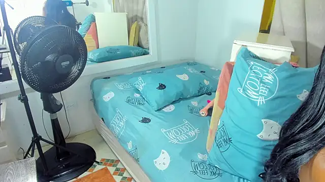 Evelonga 707 online show from February 2025 07:12:02 PM