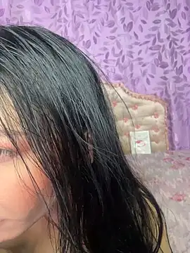 Snapshot of hellendollxxx chatting on June 2026 10:52:02 PM hellendollxxx online show from June 2026 10:52:02 PM