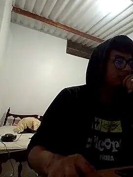 Snapshot of Chiquisijotis chatting on October 2025 01:25:01 AM Chiquisijotis online show from October 2025 01:25:01 AM