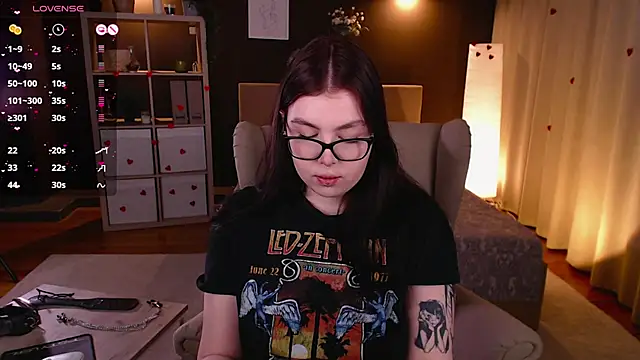 Arizonaa Muse online show from February 2025 12:27:02 AM