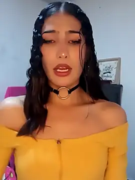 Lanna hott  online show from March 2025 03:25:01 PM