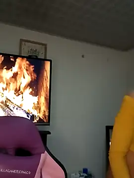 Lanna hott  online show from October 2025 07:25:02 PM