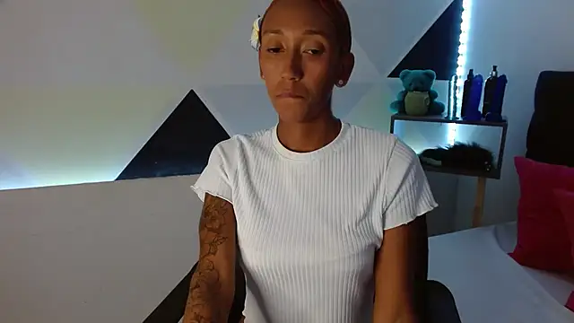 Snapshot of ZashaRomero chatting on February 2025 06:31:02 PM ZashaRomero online show from February 2025 06:31:02 PM