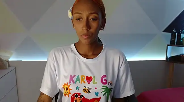 Snapshot of ZashaRomero chatting on March 2025 10:39:02 PM ZashaRomero online show from March 2025 10:39:02 PM