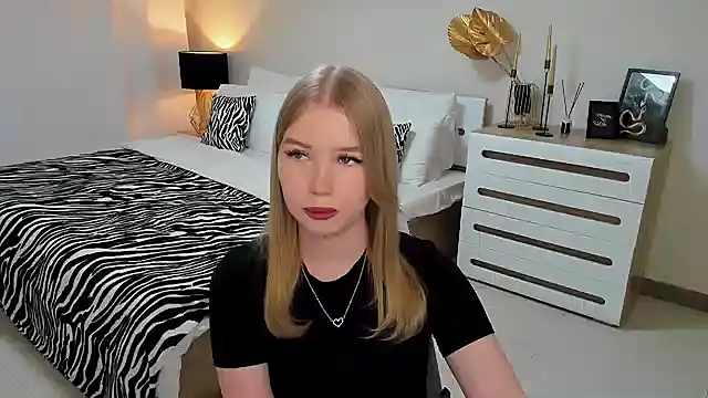 shy  lady online show from February 2025 09:25:02 PM