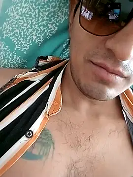 Snapshot of ale3J4a chatting on February 2025 02:57:01 PM ale3J4a online show from February 2025 02:57:01 PM