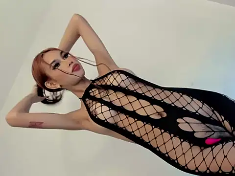 Snapshot of Selene14 chatting on January 2026 06:10:01 PM Selene14 online show from January 2026 06:10:01 PM