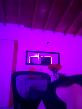 AbbyBaker222 online show from November 2025 05:40:02 AM